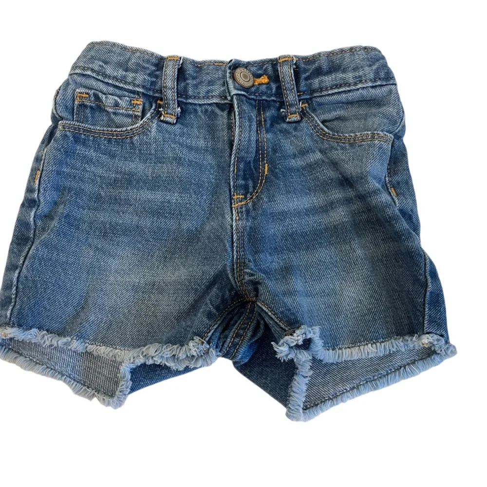 Old Navy Girls Shorts Lot of 2 Cut Off Style Size 4T EUC